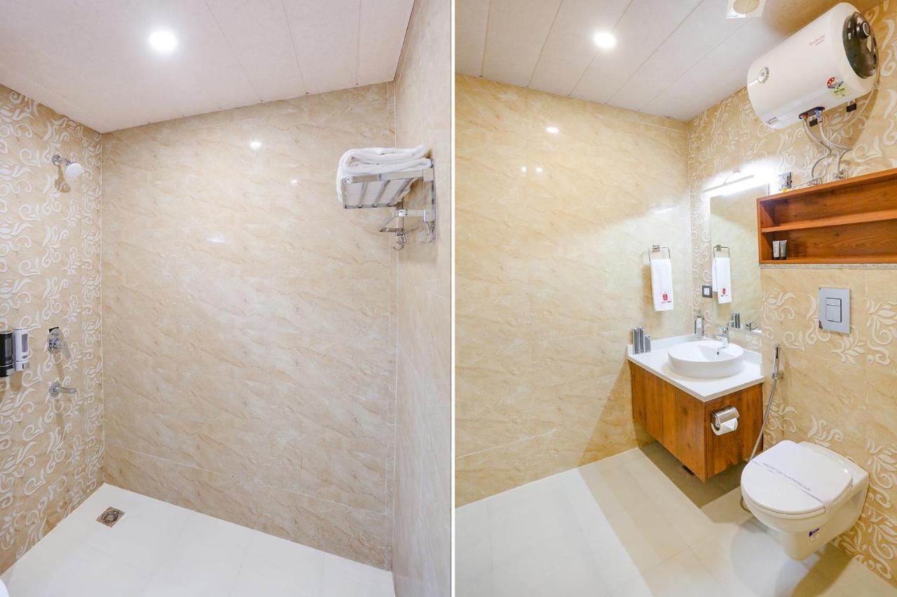 Fabhotel Golf Inn Golf Course Road 구르가온 외부 사진