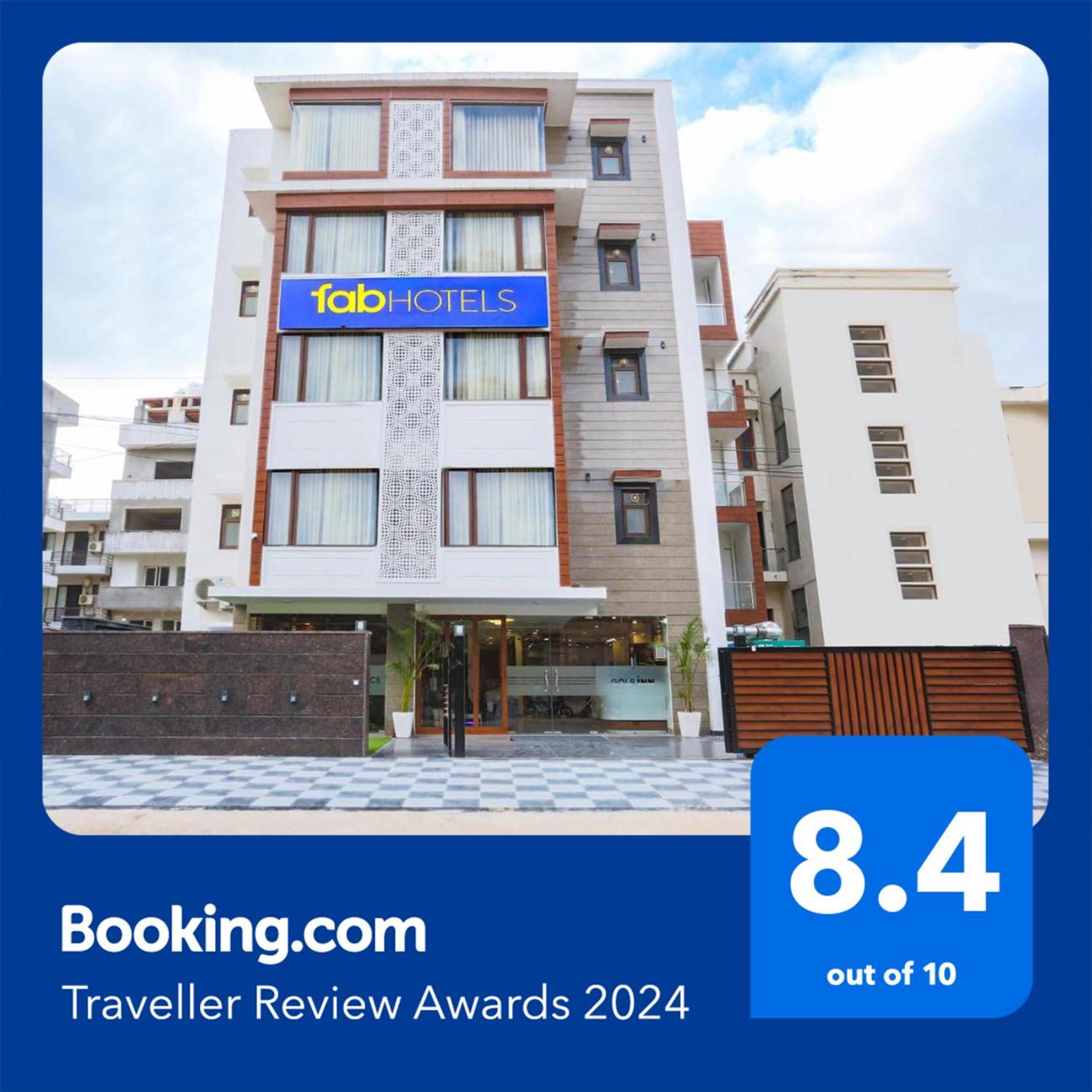 Fabhotel Golf Inn Golf Course Road 구르가온 외부 사진