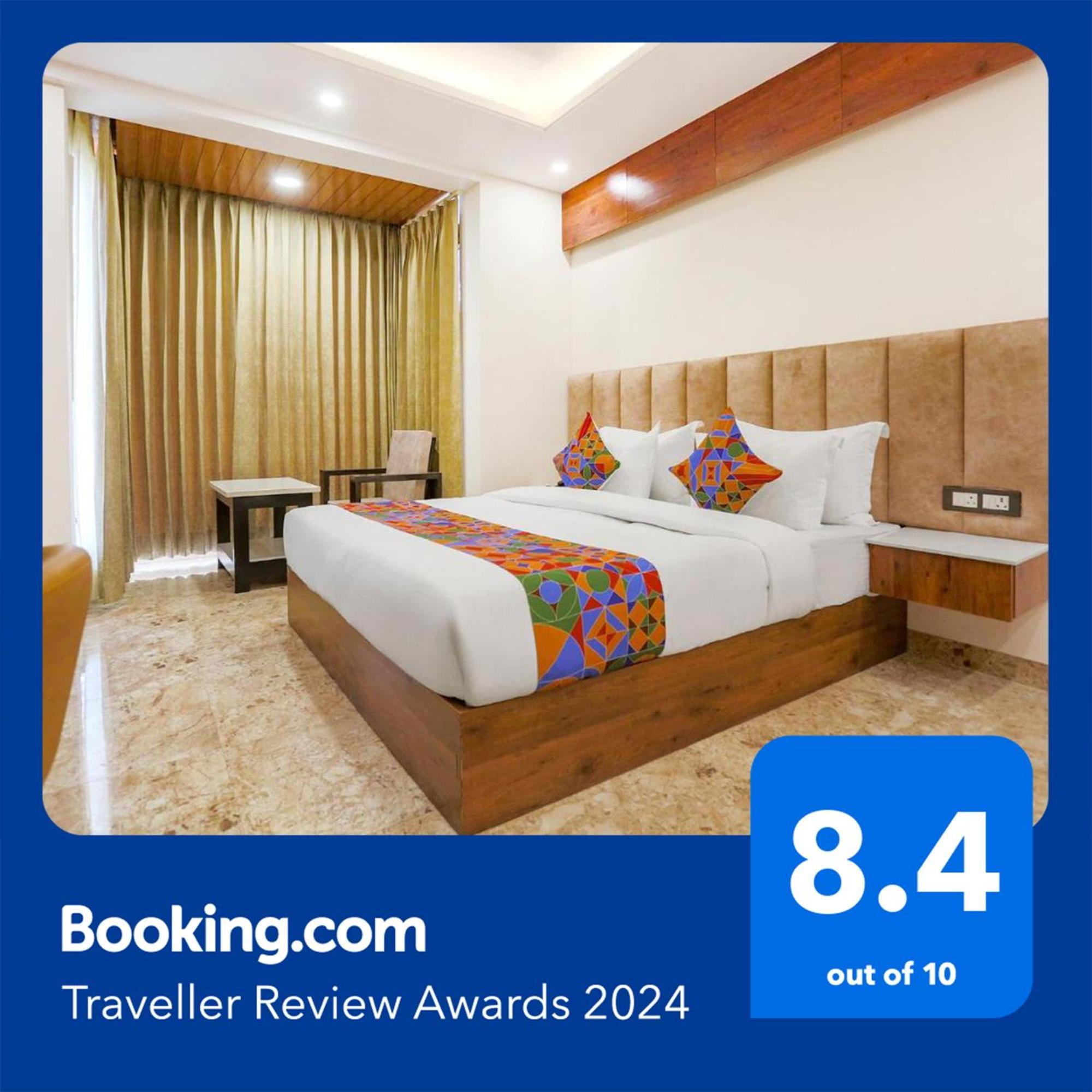 Fabhotel Golf Inn Golf Course Road 구르가온 외부 사진